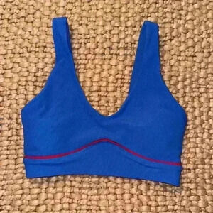 Wilo women’s blue sports bra size Medium‎